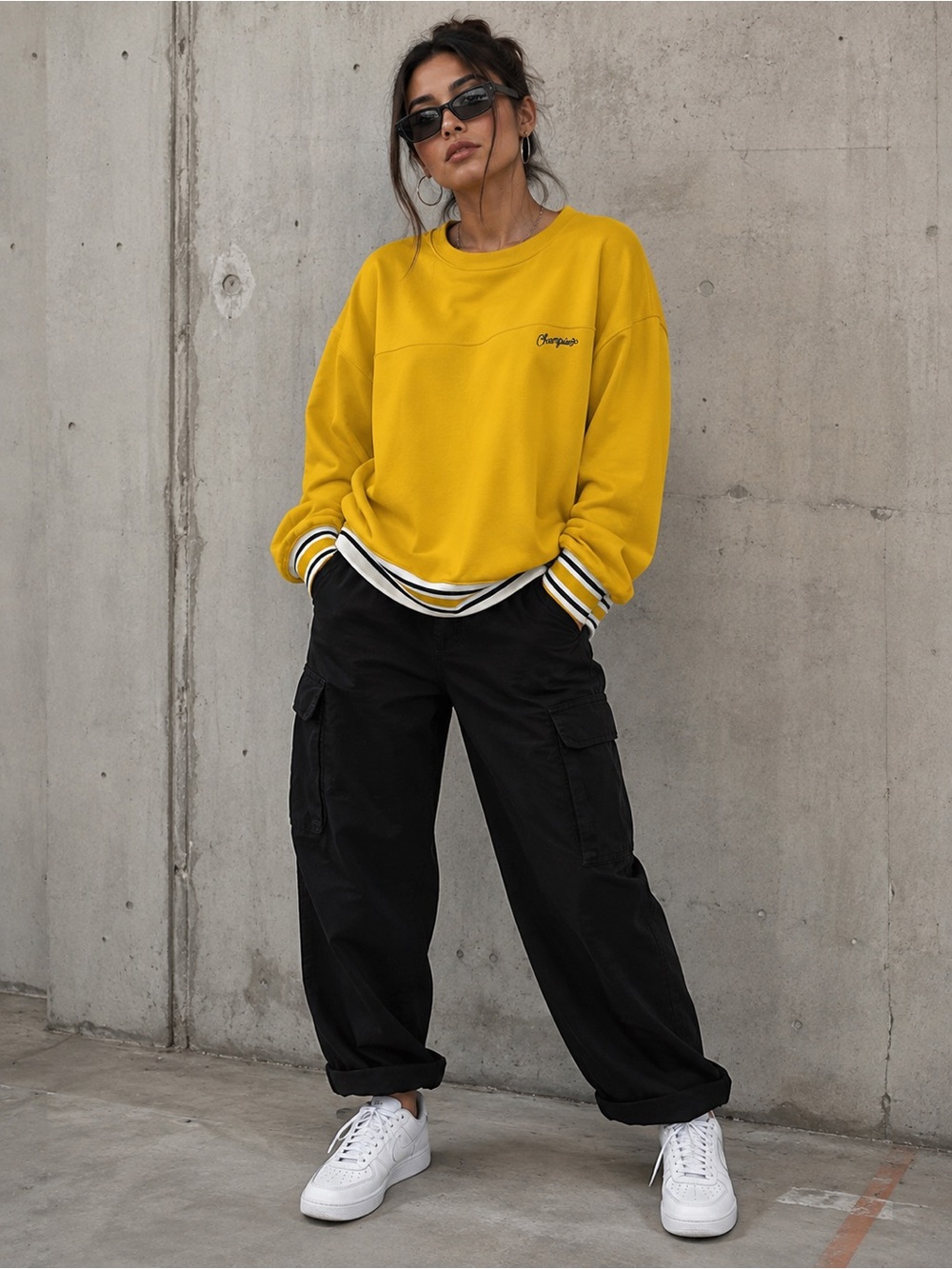 Champion Women’s L Mustard Yellow Retro Stripe Crewneck Sweatshirt